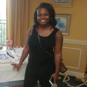 Meet your Posher, Amberia